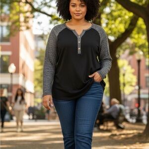 New: BloomChic size 30 Women's Black and Gray Henley Top